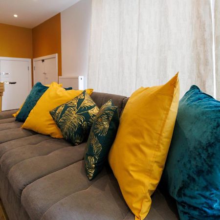 City Centre, Sleeps 7, Stunning Views & Parking, Interconnected Rooms Long Stay Work Contractor Leisure, Diamond Penthouse Cambridge  Luaran gambar