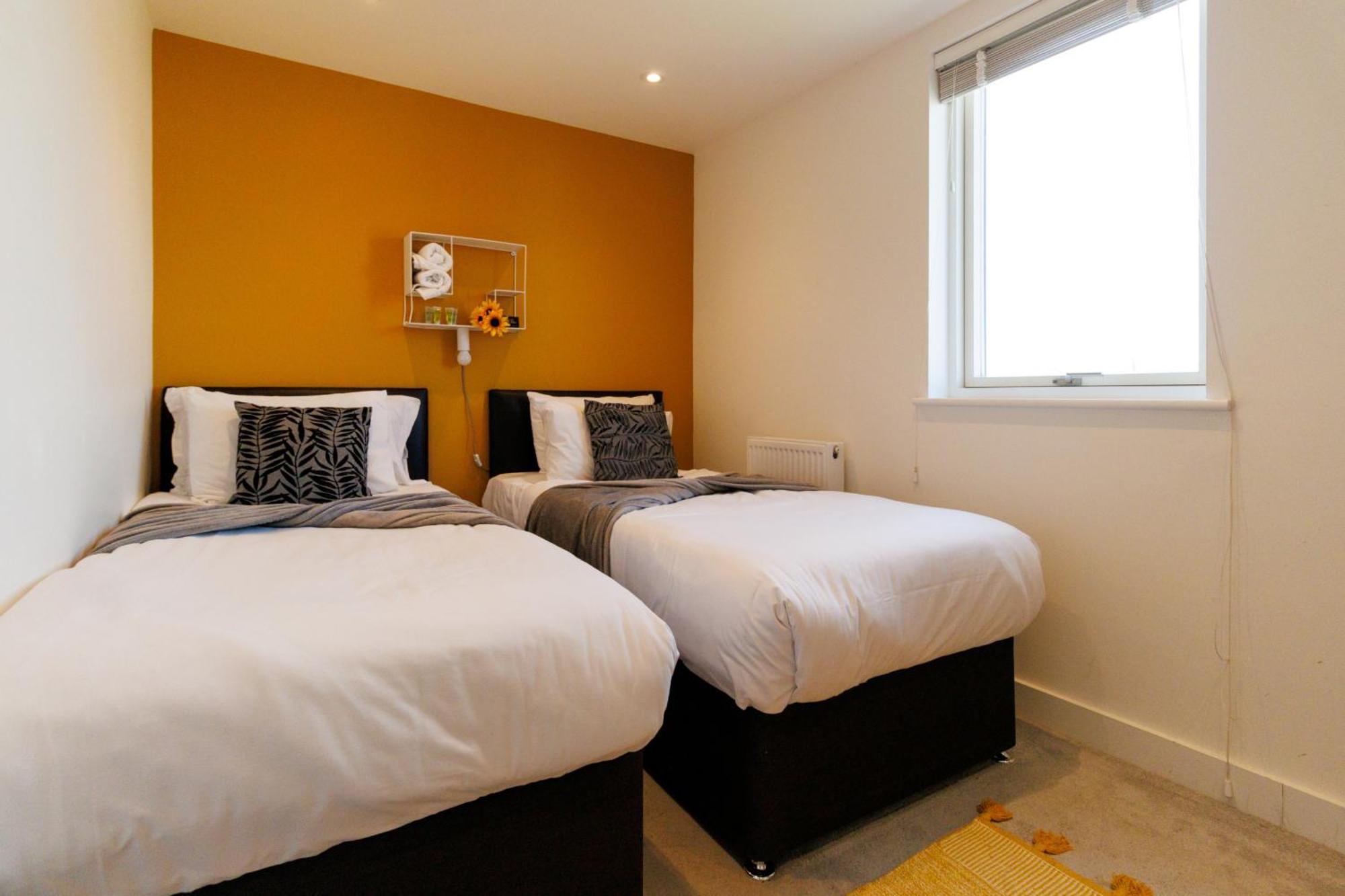 City Centre, Sleeps 7, Stunning Views & Parking, Interconnected Rooms Long Stay Work Contractor Leisure, Diamond Penthouse Cambridge  Luaran gambar