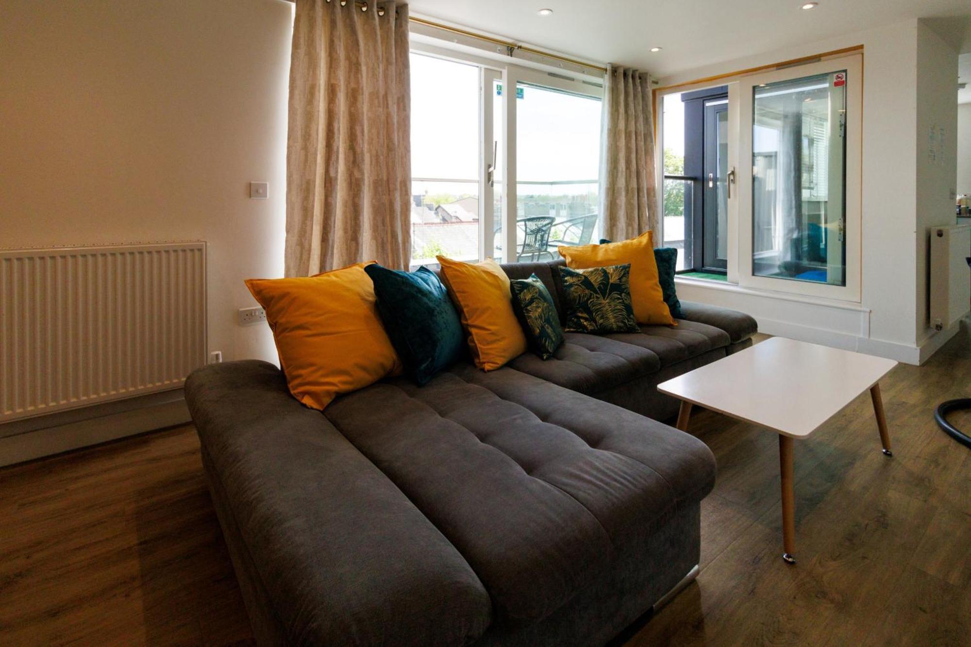 City Centre, Sleeps 7, Stunning Views & Parking, Interconnected Rooms Long Stay Work Contractor Leisure, Diamond Penthouse Cambridge  Luaran gambar